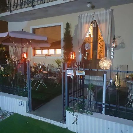 Konukevi Luce Lucca