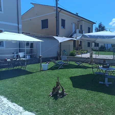 Luce Vendégház Lucca