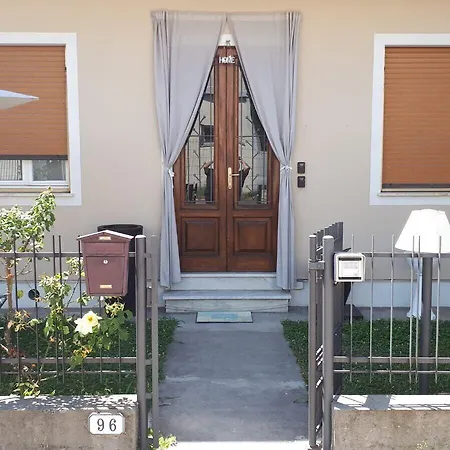 Luce 3* Lucca